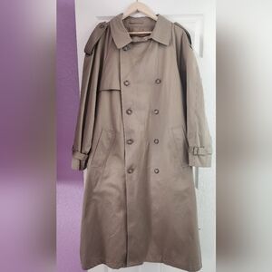 London Fog Men's Raincoat, Size 44, Detachable Liner, NWOT
